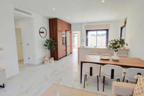 Villa till salu i Pinar De Campoverde, Alicante, Spanien 3 sovrum, 116 kvm. Nr. 75482 - foto 6