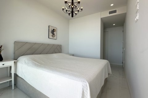 Huoneisto myytävänä Benidorm, Alicante, Espanja, 2 makuuhuonetta, 80 m2 No. 196104 - kuva 1