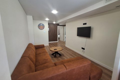 Huoneisto vuokrattavana Benidorm, Alicante, Espanja , 79 m2 No. 166567 - kuva 18