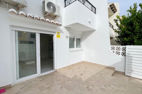 Kaupunkipientalo myytävänä Los Balcones, Alicante, Espanja, 3 makuuhuonetta, 78 m2 No. 143659 - kuva 17