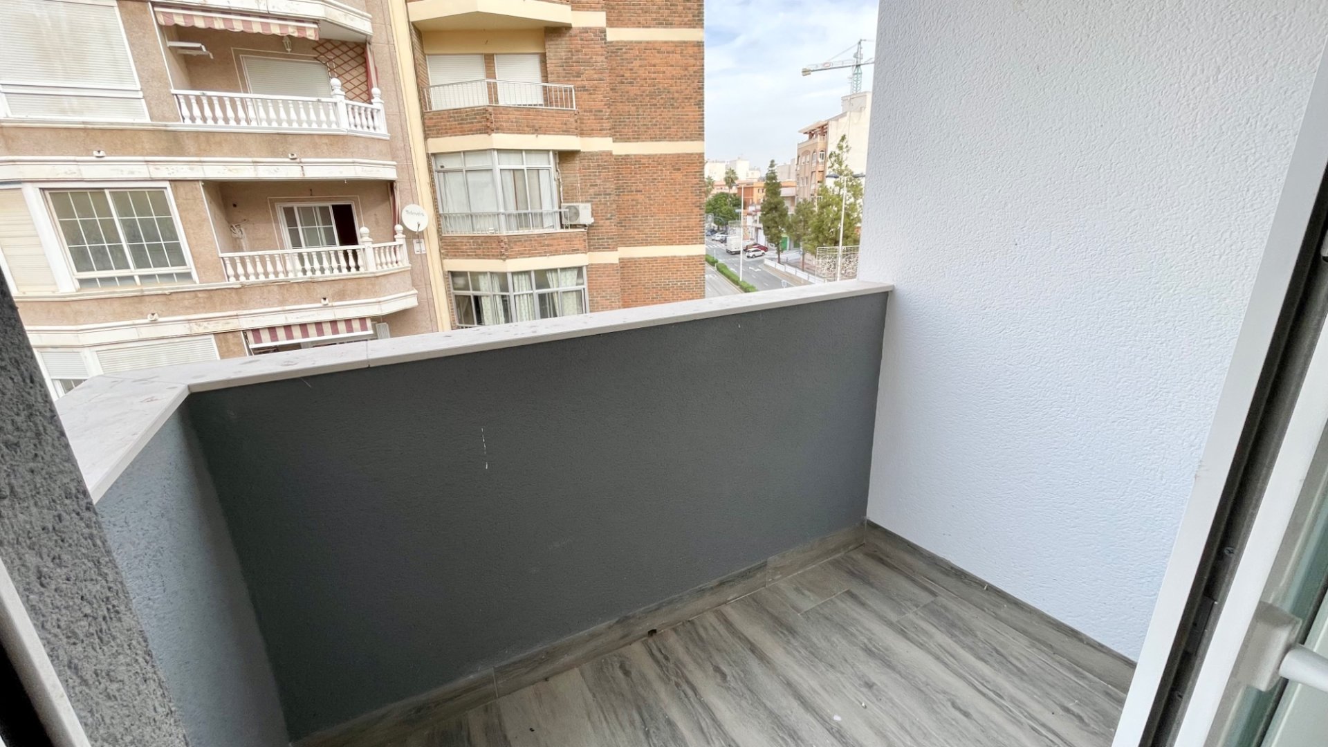 Apartment in Torrevieja, Alicante, Spain 2 bedrooms, 75 sq.m. No. 143660