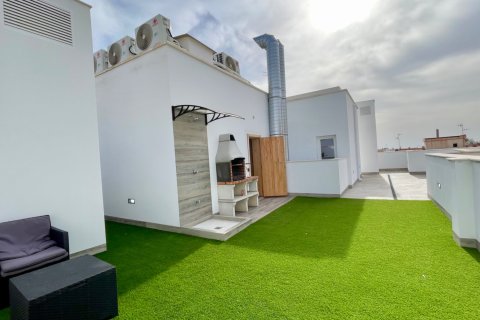 Apartment à vendre à Torrevieja, Alicante, Espagne, 2 chambres, 75 m2 No. 143660 - photo 15