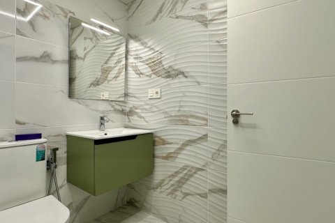 Dzīvoklis pārdošanā Torrevieja, Alicante, Spānijā 2 istabas, 75 m2 Nr. 143661 - attēls 17