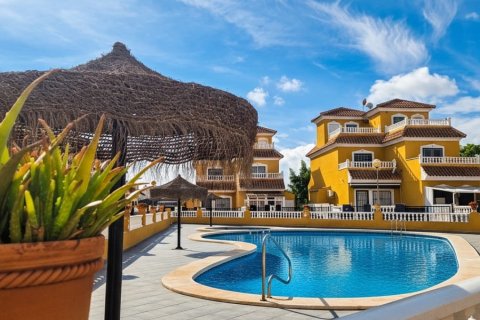 Townhouse zum Verkauf in Alicante, Spanien 3 Schlafzimmer, 167 m2 Nr. 143663 - Foto 1