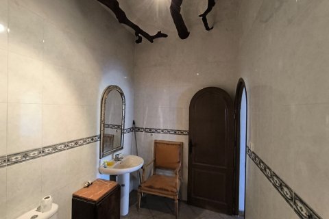 Villa for sale in Novelda, Alicante, Spain 8 bedrooms, 414 sq.m. No. 143664 - photo 16