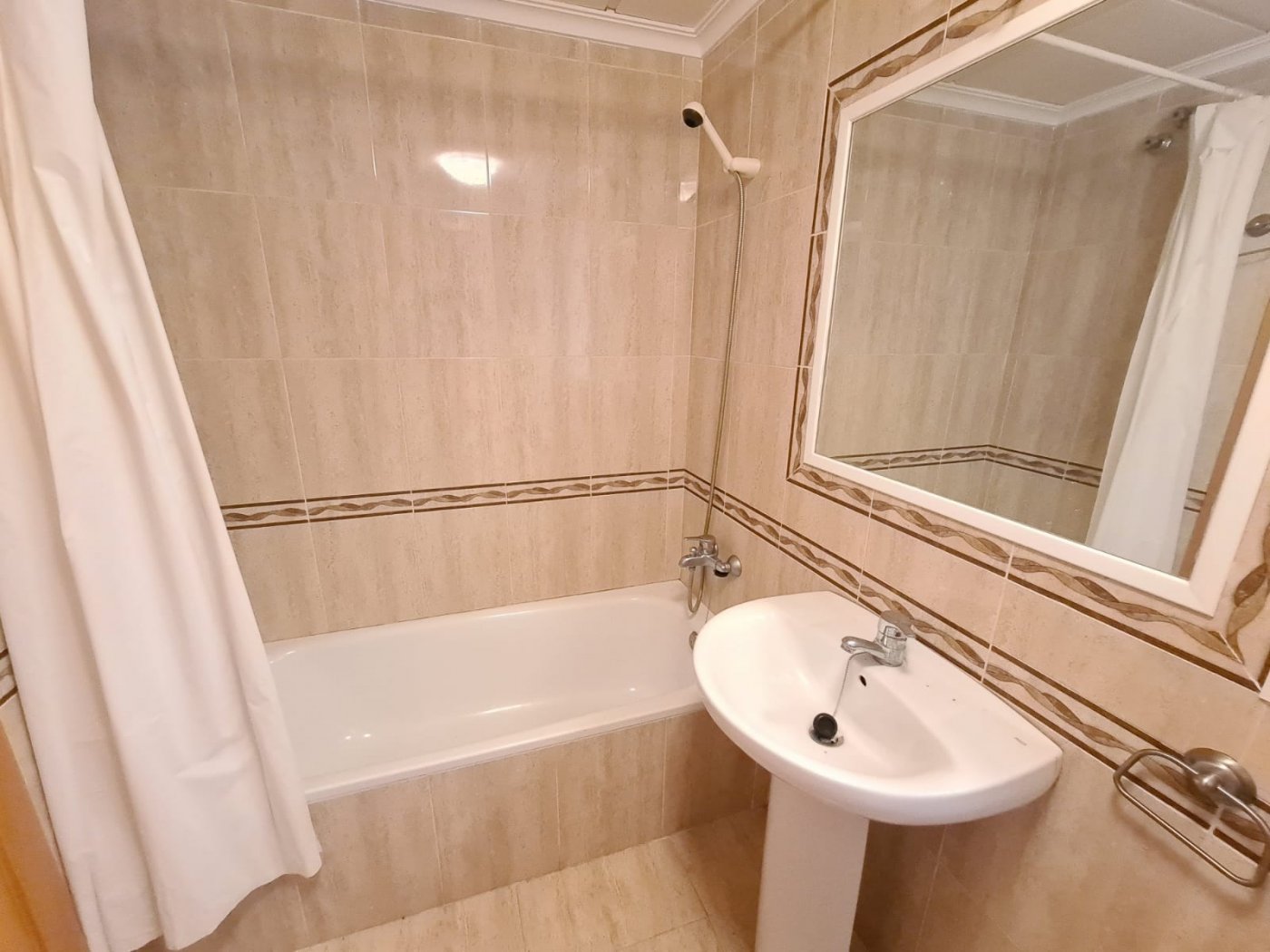 Apartament w Guardamar del Segura, Alicante, Hiszpania 2 sypialnie, 70 mkw. nr 183604