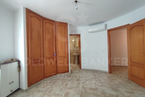 House for sale in Orba, Alicante, Spain 6 bedrooms, 400 sq.m. No. 158291 - photo 16