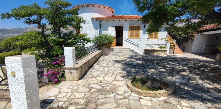House in Orba, Alicante, Spain 6 bedrooms, 400 sq.m. No. 158291