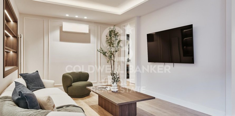 Appartamento a Madrid, Spagna 3 camere da letto, 127 mq. N° 158289