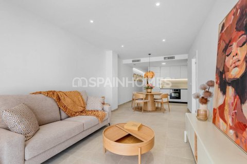 Apartamento en venta en Jacarilla, Alicante, España 3 dormitorios, 84 m2 No. 183664 - foto 3