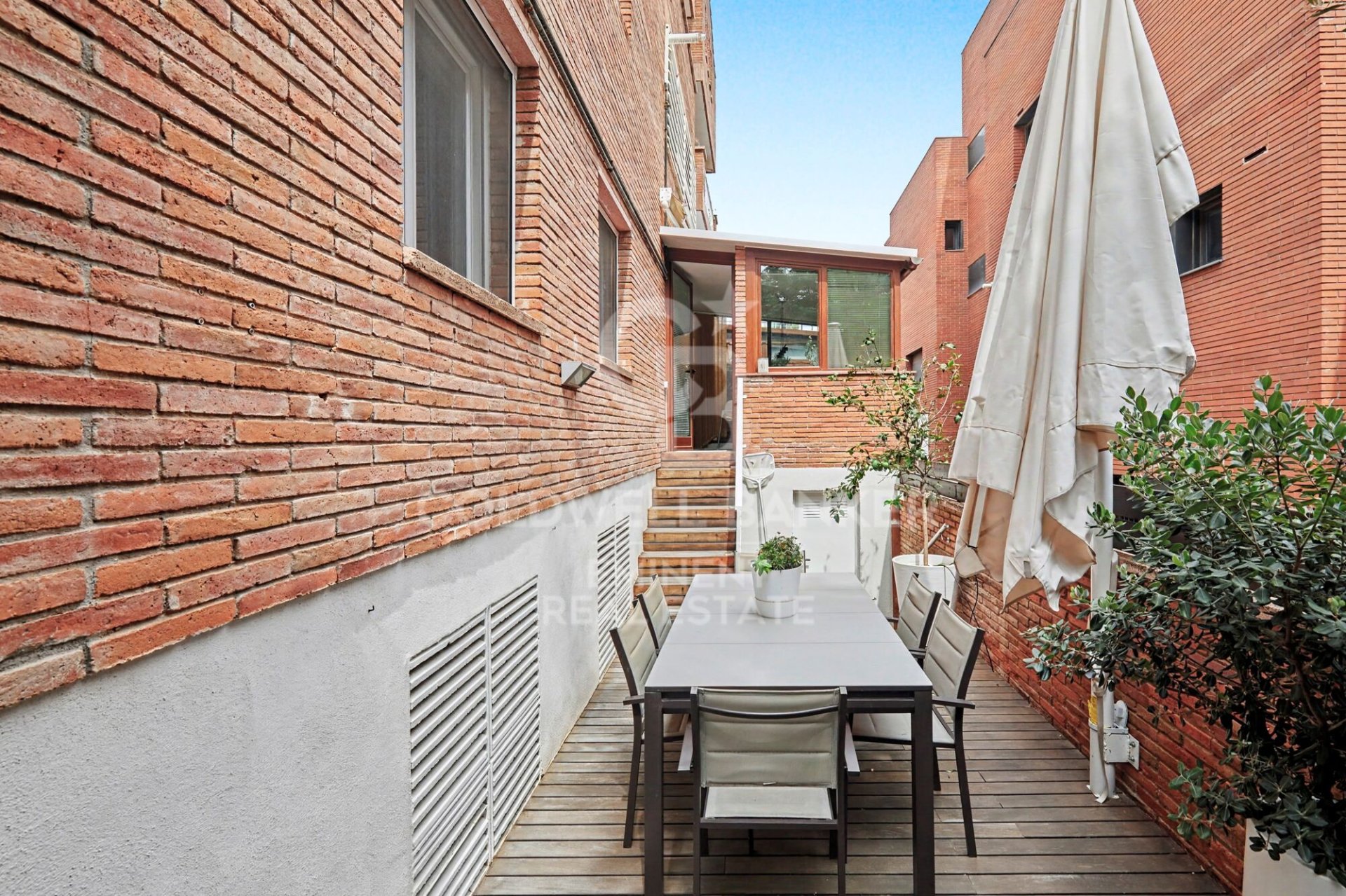 Huoneisto Esplugues de Llobregat, Barcelona, Espanja No. 178501