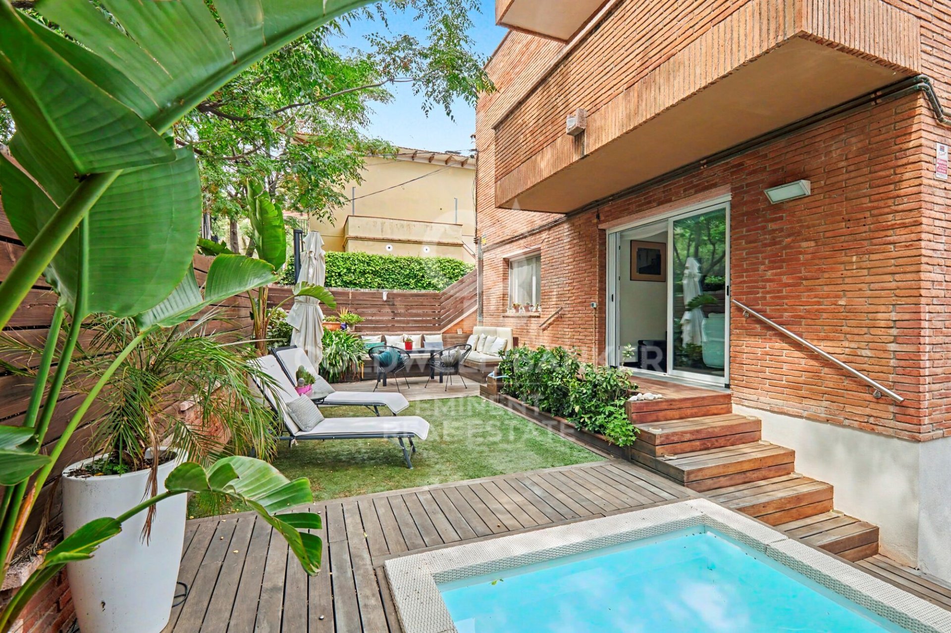 Huoneisto Esplugues de Llobregat, Barcelona, Espanja No. 178501