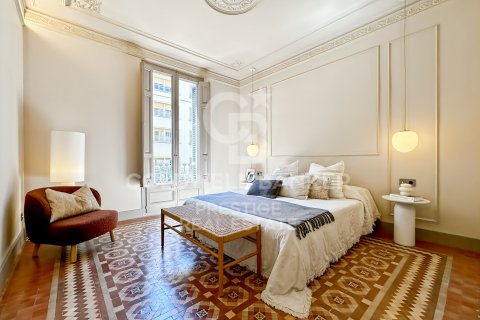 Apartment à vendre à Barcelona, Espagne, 2 chambres, 109 m2 No. 178496 - photo 14
