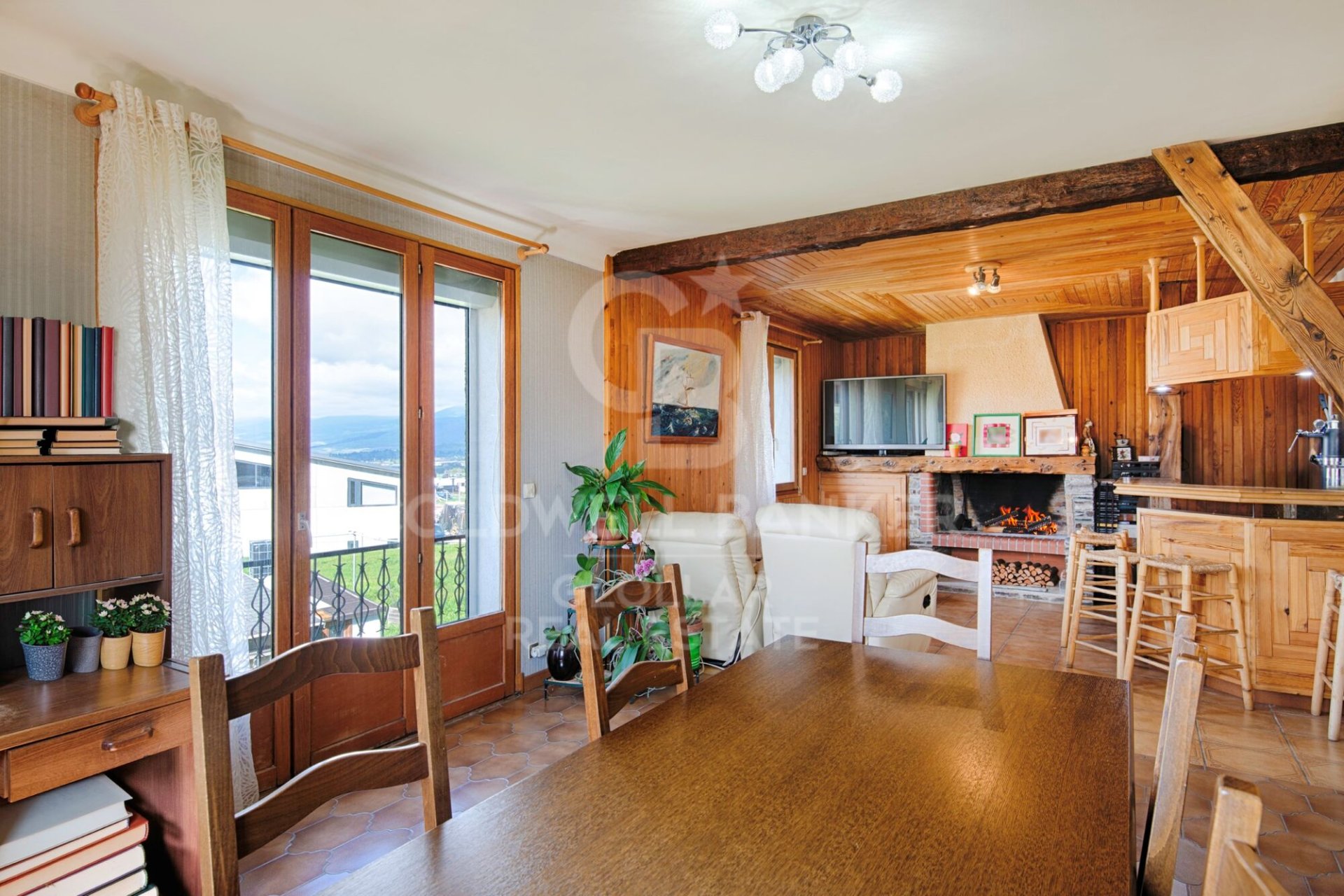 House en Espagne 6 chambres, 370 m2 No. 178500