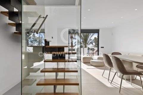 Hus till salu i Estepona, Malaga, Spanien 4 sovrum, 269 kvm. Nr. 159268 - foto 16