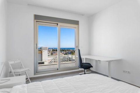 Villa zum Verkauf in Alicante, Spanien 6 Schlafzimmer, 197 m2 Nr. 145300 - Foto 3