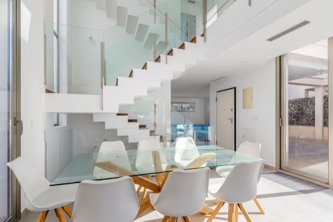 Villa zum Verkauf in Alicante, Spanien 6 Schlafzimmer, 197 m2 Nr. 145300 - Foto 7