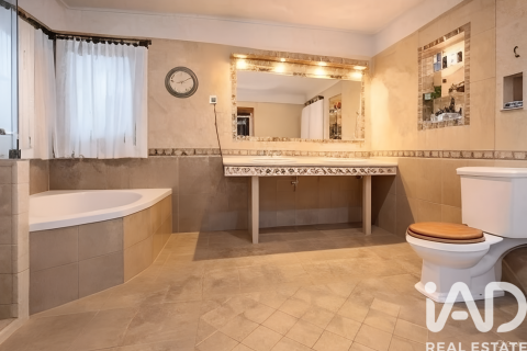 Dom w Villalbilla, Madrid, Hiszpania 7 sypialni, 351 mkw. nr 152768 – zdjęcie 15