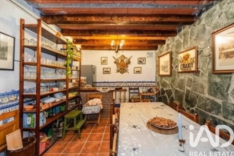 Dom w Villalbilla, Madrid, Hiszpania 7 sypialni, 351 mkw. nr 152768 – zdjęcie 6