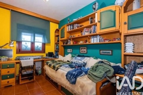 Dom w Villalbilla, Madrid, Hiszpania 7 sypialni, 351 mkw. nr 152768 – zdjęcie 11