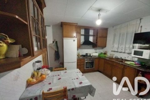 Dom w Terrassa, Barcelona, Hiszpania 8 sypialni, 512 mkw. nr 152770 – zdjęcie 15