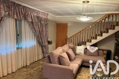 Dom w Terrassa, Barcelona, Hiszpania 8 sypialni, 512 mkw. nr 152770 – zdjęcie 4