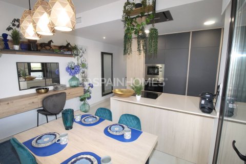 Apartament w Orihuela, Alicante, Hiszpania 3 sypialnie, 94 mkw. nr 161478 – zdjęcie 10