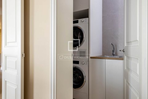 Lägenhet för uthyrning i Barcelona, Spanien 3 sovrum, 250 kvm. Nr. 161476 - foto 9