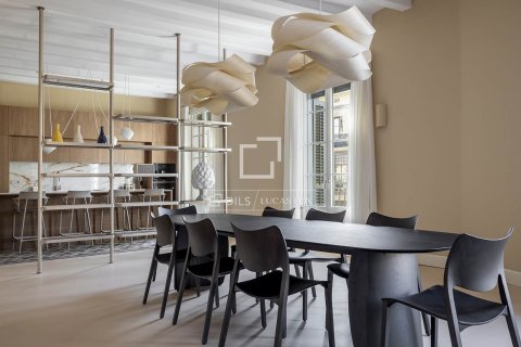 Lägenhet för uthyrning i Barcelona, Spanien 3 sovrum, 250 kvm. Nr. 161476 - foto 4