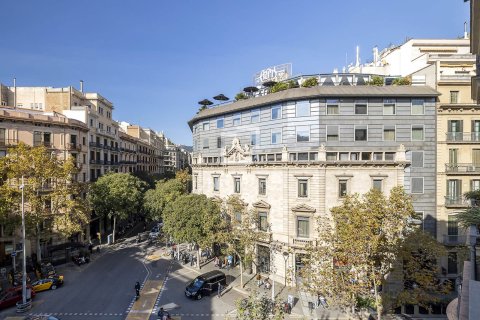 Lägenhet för uthyrning i Barcelona, Spanien 3 sovrum, 250 kvm. Nr. 161476 - foto 27