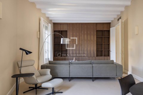 Lägenhet för uthyrning i Barcelona, Spanien 3 sovrum, 250 kvm. Nr. 161476 - foto 11