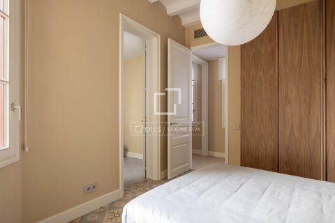 Lägenhet för uthyrning i Barcelona, Spanien 3 sovrum, 250 kvm. Nr. 161476 - foto 29