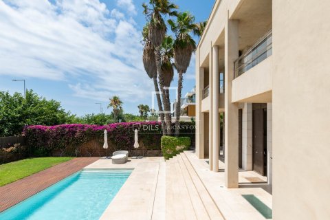 Villa for rent in Gava, Barcelona, Spain 6 bedrooms, 800 sq.m. No. 161477 - photo 24