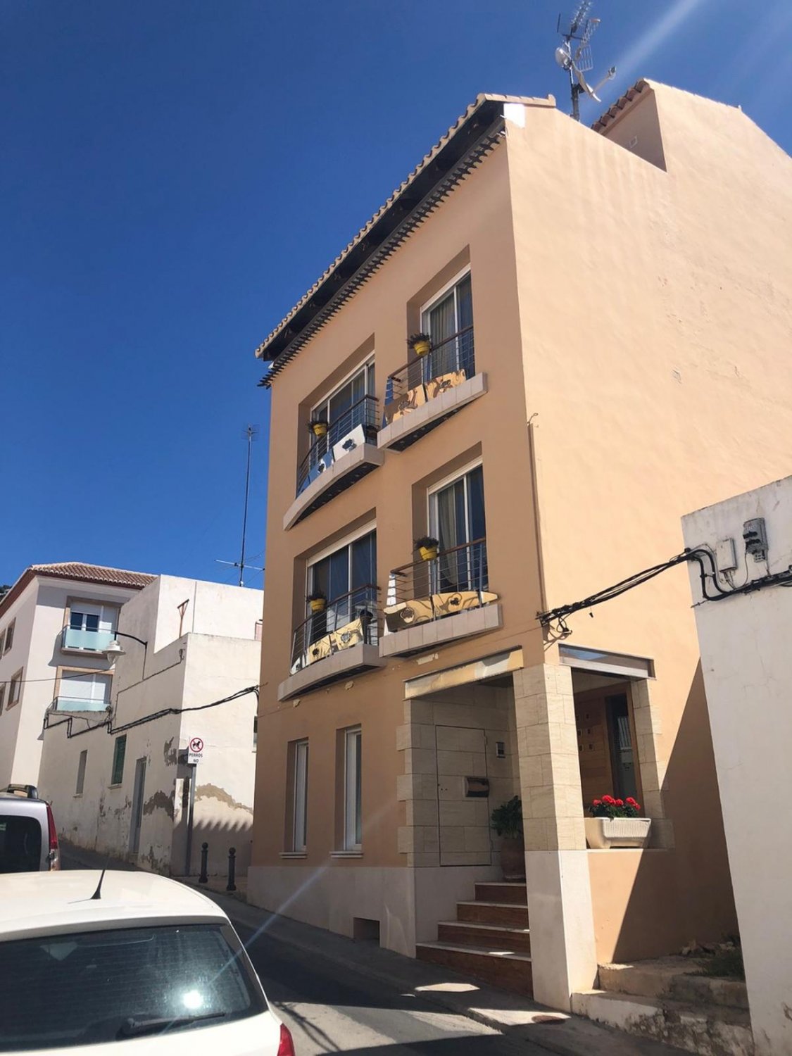 Villa in Javea, Alicante, Spain 5 bedrooms, 360 sq.m. No. 80776