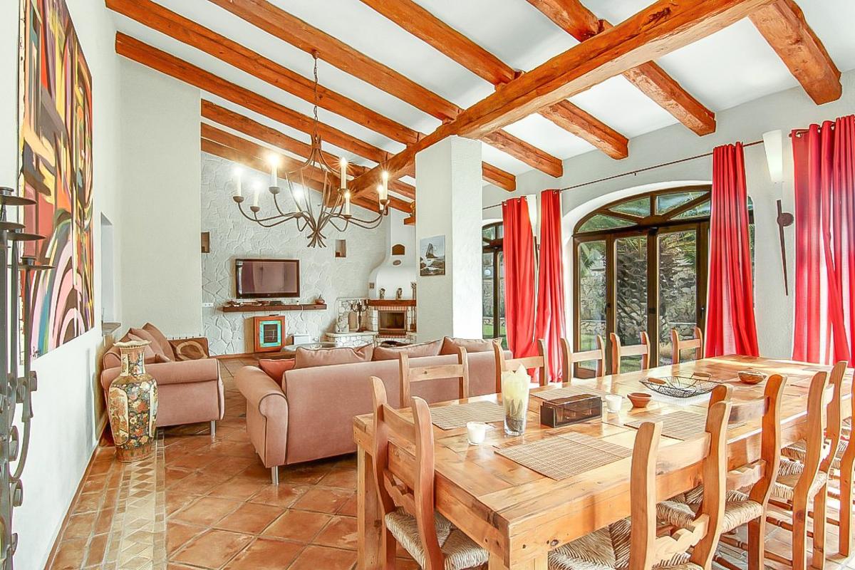 Villa a Benissa, Alicante, Spagna 7 camere da letto, 465 mq. N° 80780