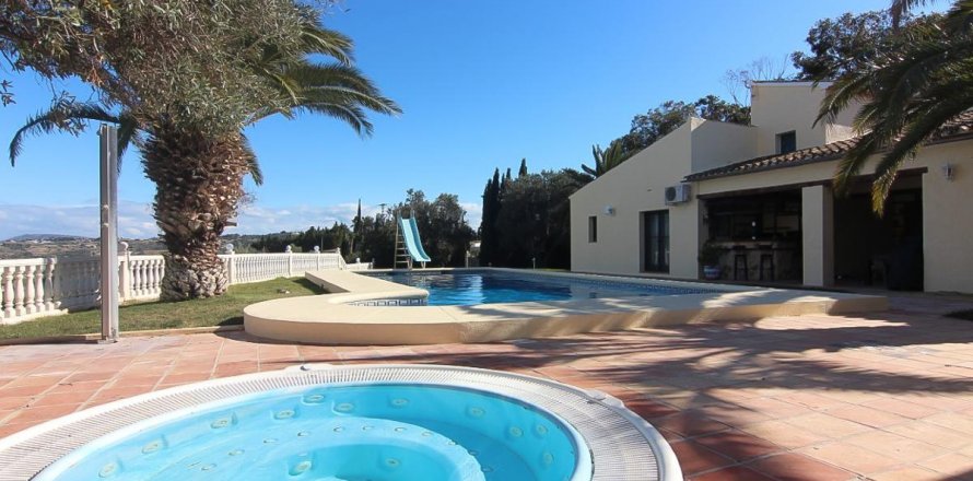Villa Benissa, Alicante, Spagna 7 camere da letto, 465 mq. N° 80780