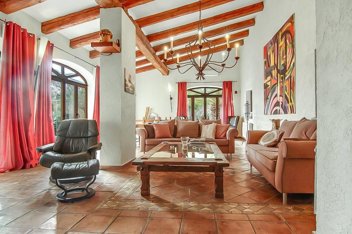 Villa a Benissa, Alicante, Spagna 7 camere da letto, 465 mq. N° 80780
