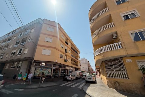 Apartament w Torrevieja, Alicante, Hiszpania 1 sypialnia, 56 mkw. nr 194943 – zdjęcie 24