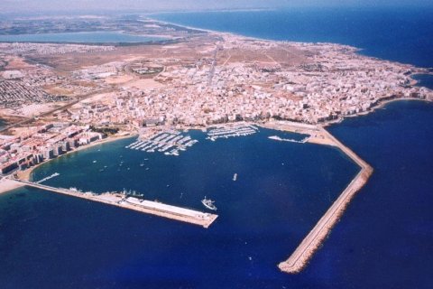 Apartament w Torrevieja, Alicante, Hiszpania 1 sypialnia, 56 mkw. nr 194943 – zdjęcie 26