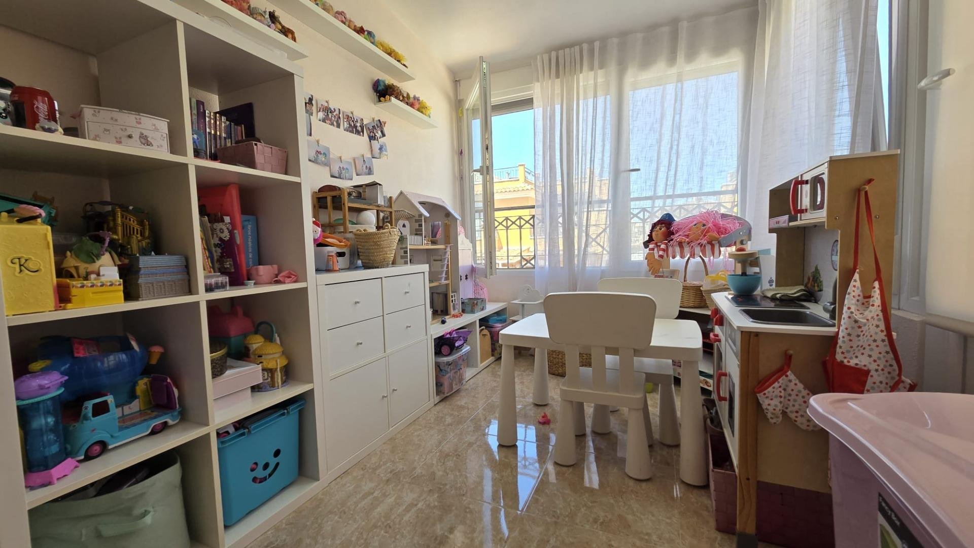 Casa a Torrevieja, Alicante, Spagna 3 camere da letto, 120 mq. N° 194945