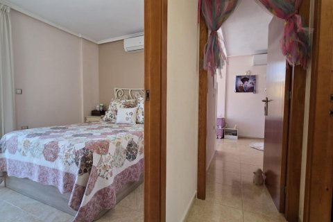 Сasa en venta en Torrevieja, Alicante, España 3 dormitorios, 120 m2 No. 194945 - foto 17