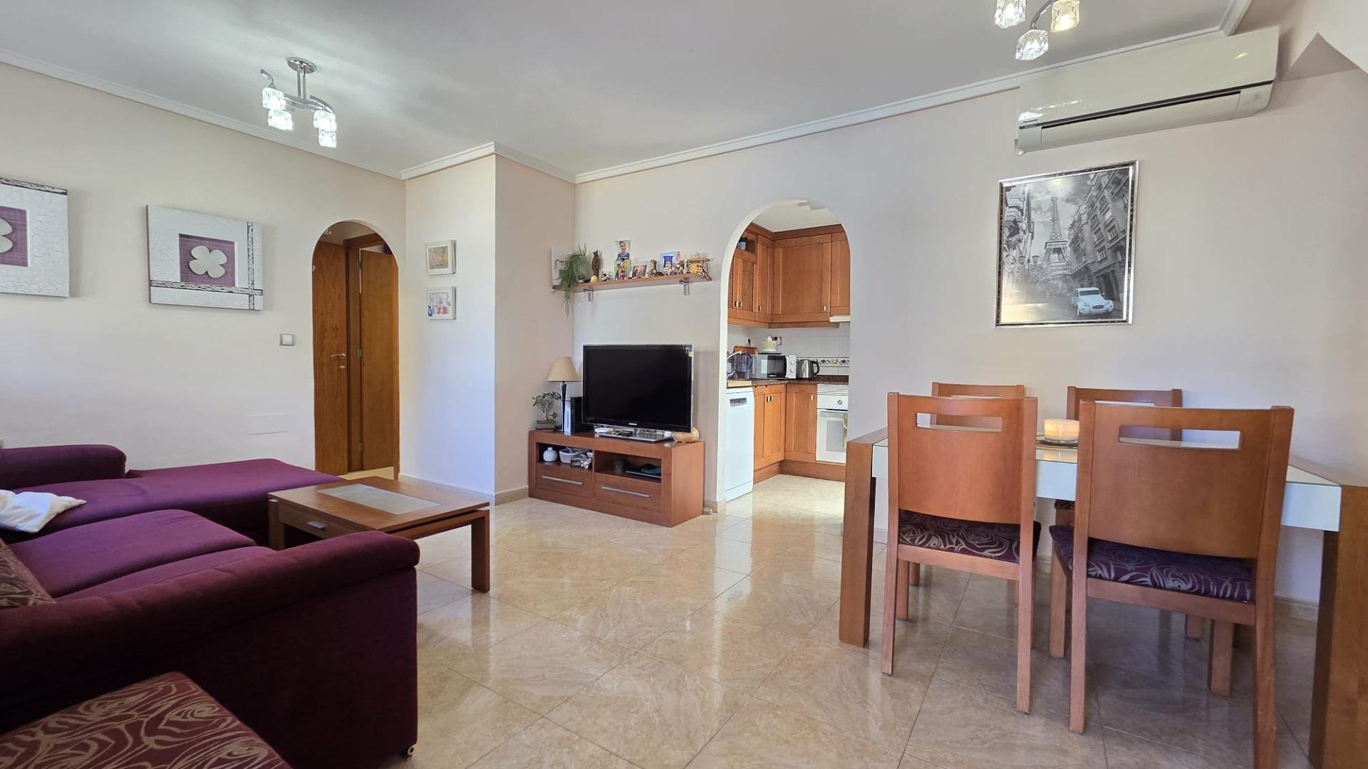 Casa a Torrevieja, Alicante, Spagna 3 camere da letto, 120 mq. N° 194945