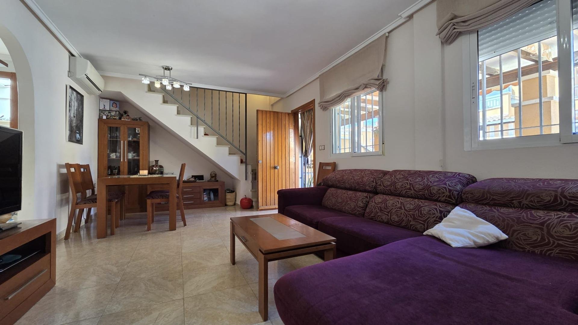 Casa a Torrevieja, Alicante, Spagna 3 camere da letto, 120 mq. N° 194945