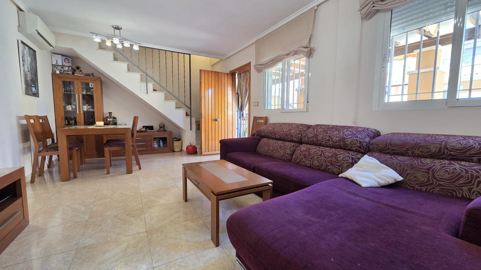 Casa a Torrevieja, Alicante, Spagna 3 camere da letto, 120 mq. N° 194945