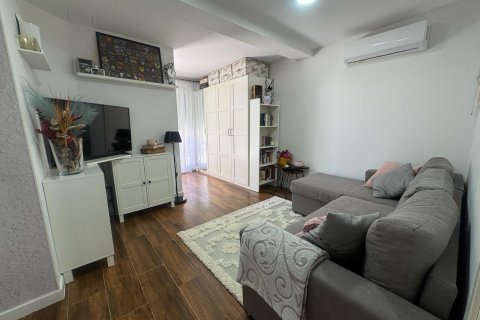 House à vendre à Torrevieja, Alicante, Espagne, 1 chambre, 60 m2 No. 194946 - photo 6