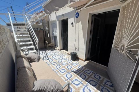 House à Torrevieja, Alicante, Espagne 1 chambre, 60 m2 No. 194946