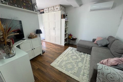 House à vendre à Torrevieja, Alicante, Espagne, 1 chambre, 60 m2 No. 194946 - photo 8