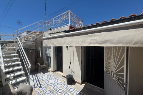 House à vendre à Torrevieja, Alicante, Espagne, 1 chambre, 60 m2 No. 194946 - photo 2