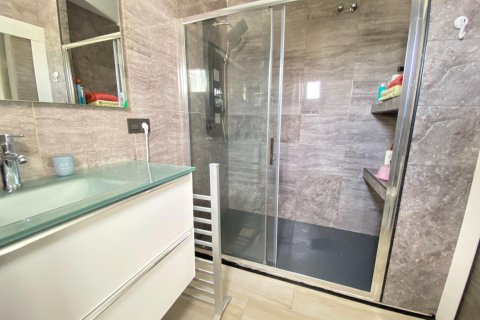 Apartamento en venta en Torrevieja, Alicante, España 3 dormitorios, 140 m2 No. 194948 - foto 21