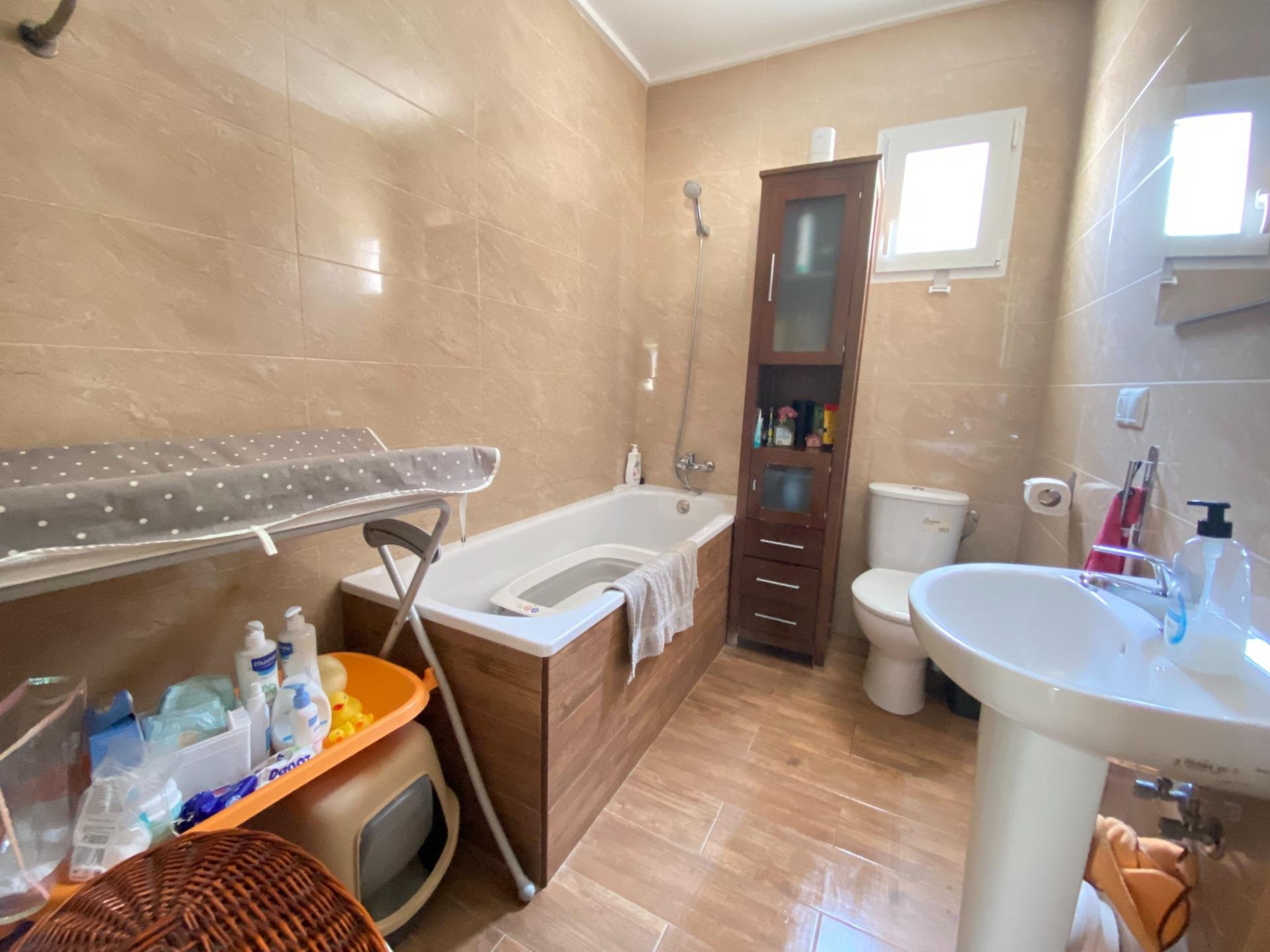 Appartamento a Torrevieja, Alicante, Spagna 3 camere da letto, 140 mq. N° 194948